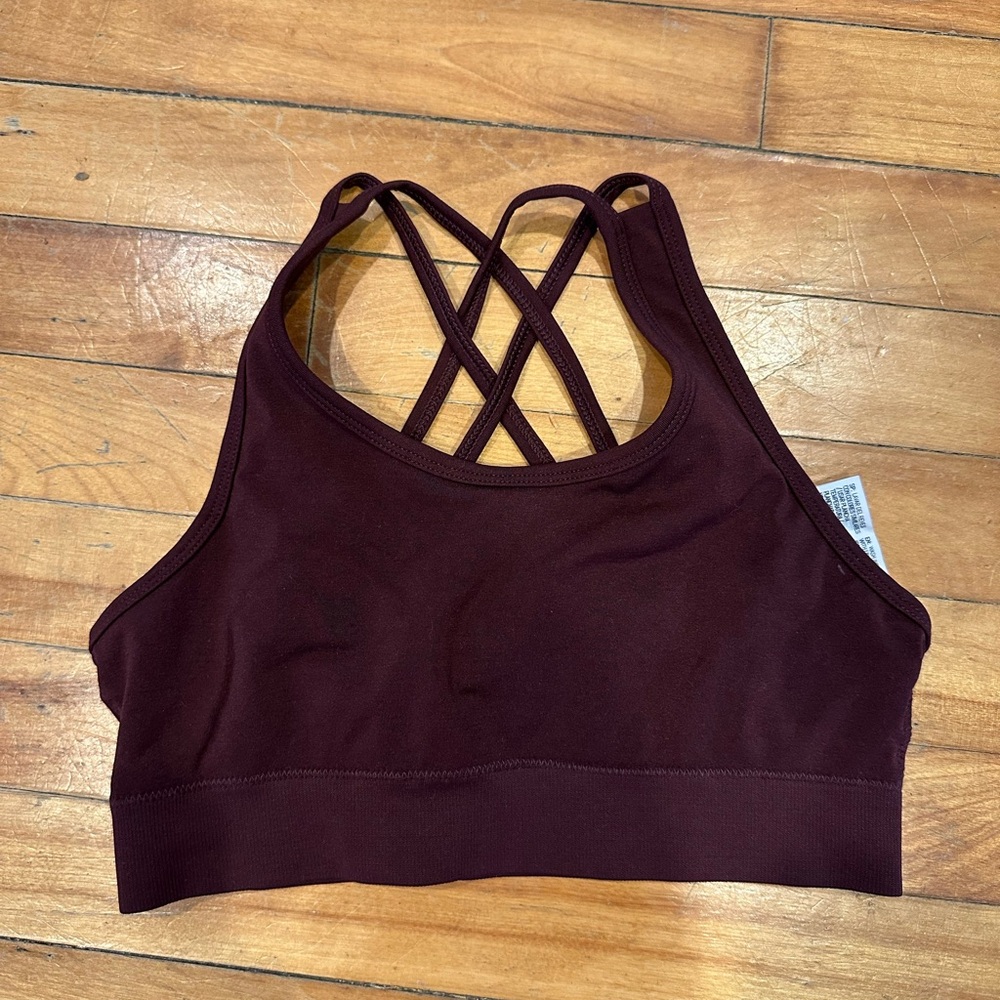 LAST CHANCE Alphalete Sangria Sports Bra
